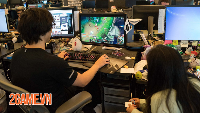10 năm sau LMHT ra mắt giờ đây game thủ Việt rần rần gọi tên Riot Games 0 10 năm sau LMHT ra mắt giờ đây game thủ Việt rần rần gọi tên Riot Games 0
