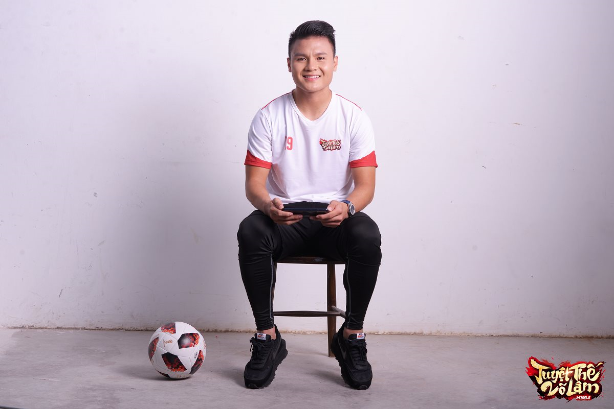 Cầu thủ Quang Hải quảng cáo cho game Tuyệt Thế Võ Lâm Funtap 0 Cầu thủ Quang Hải quảng cáo cho game Tuyệt Thế Võ Lâm Funtap 0