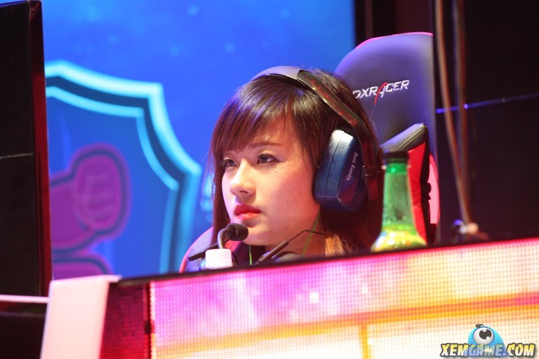 https://s3.cloud.cmctelecom.vn/2game-vn/pictures/images/2015/8/14/showmatch_lmht_7.jpg