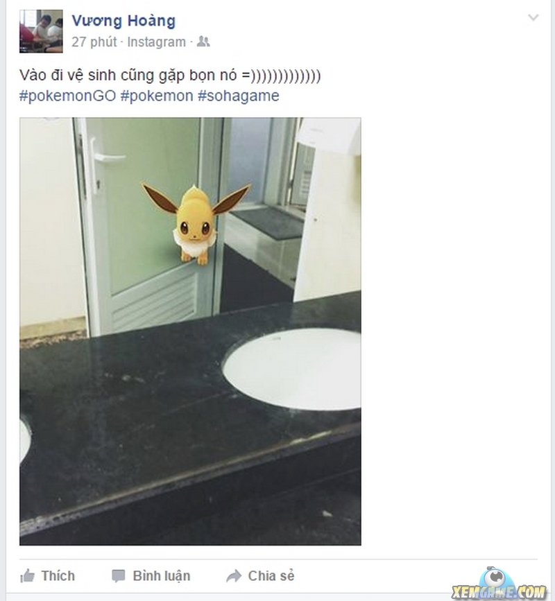 Game thủ lao thẳng vào nhà vệ sinh nữ để bắt…Pokémon - ảnh 7