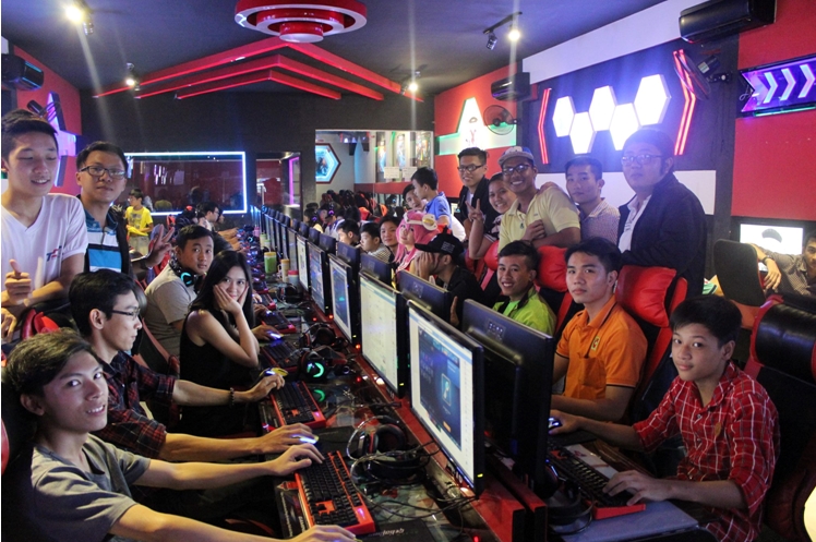 ehub-gaming-2.jpg (748×497)