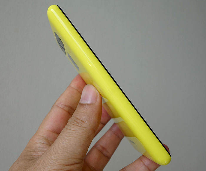Nokia-Lumia-820-Unbox_7.jpg