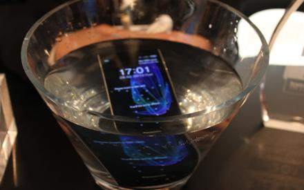 Panasonic-Eluga-water-2440x275_1746a.jpg