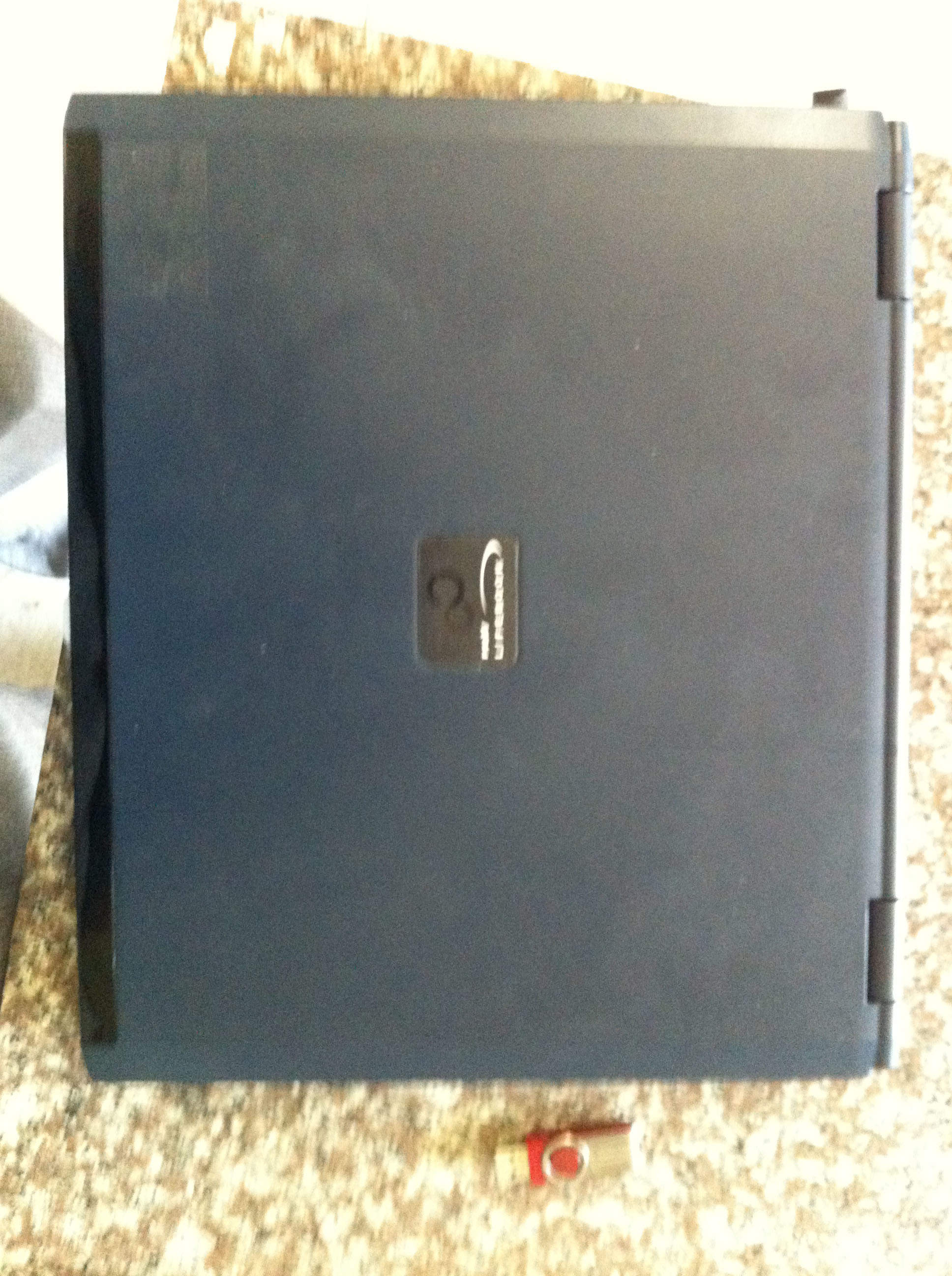 Laptop giá rẻ Fujitsu FMV- E8200 - 1.900.000đ | Nhật tảo