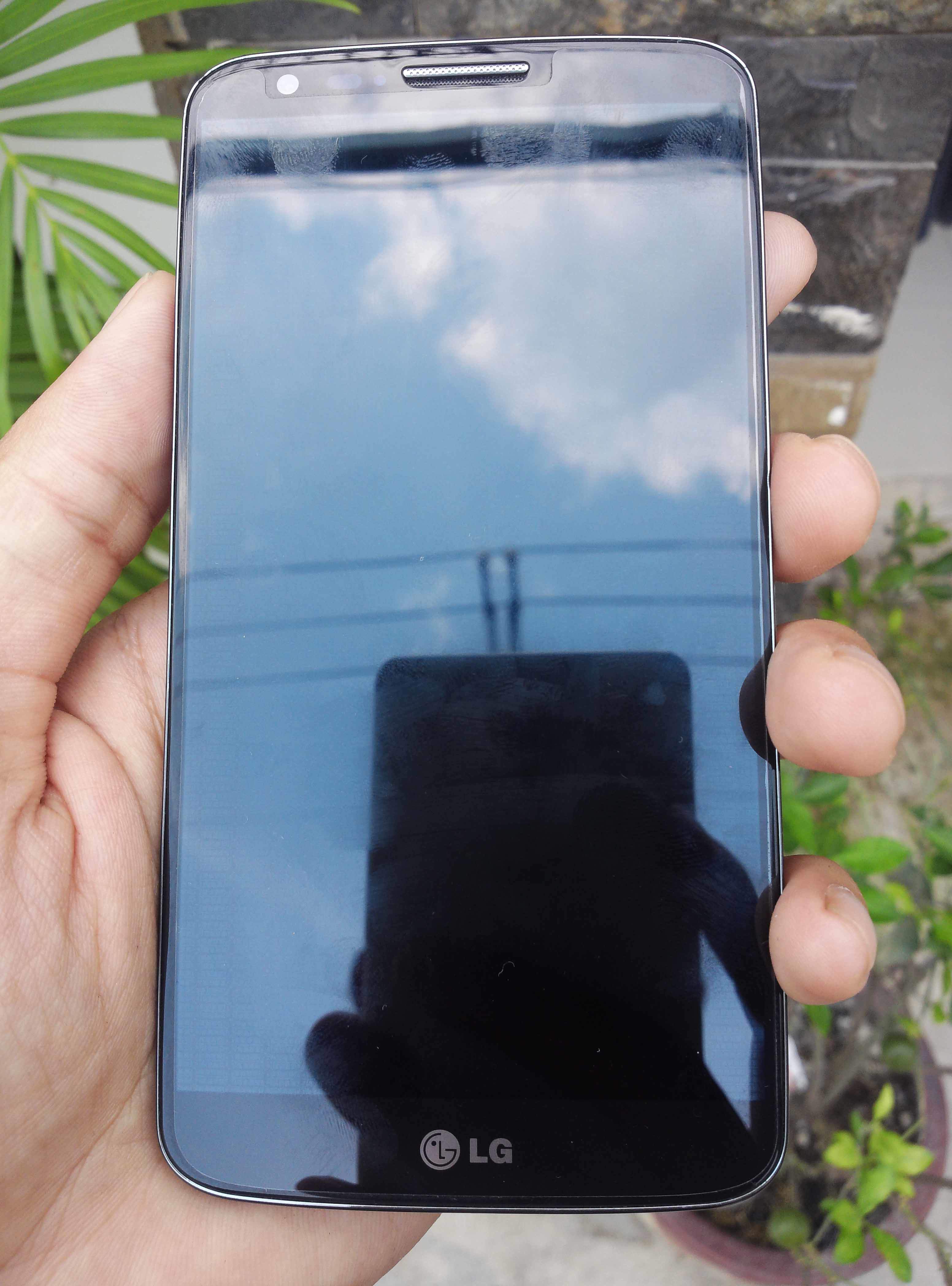LG G 2 (D801) 1.jpg