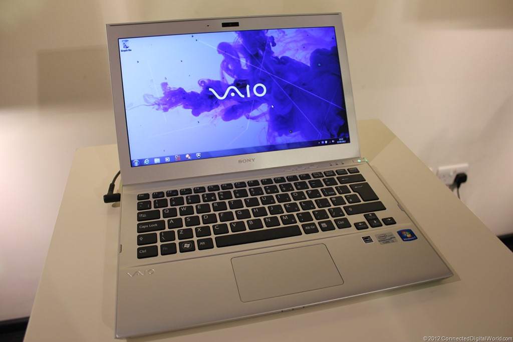 CDW-Sony-VAIO-T13-Ultrabook-1.jpg