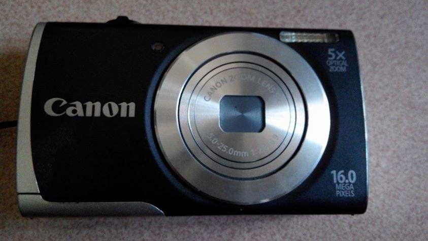 Canon a2500 den (1).jpg