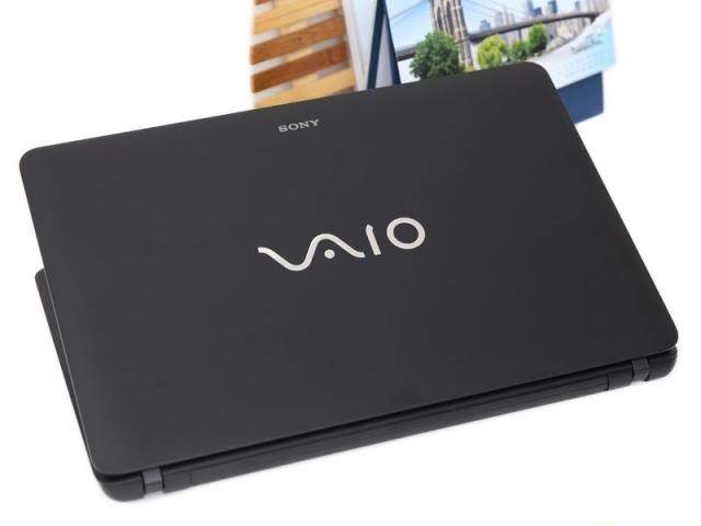 Sony-Vaio-Fit-SVF1532CSG-org-9.jpg