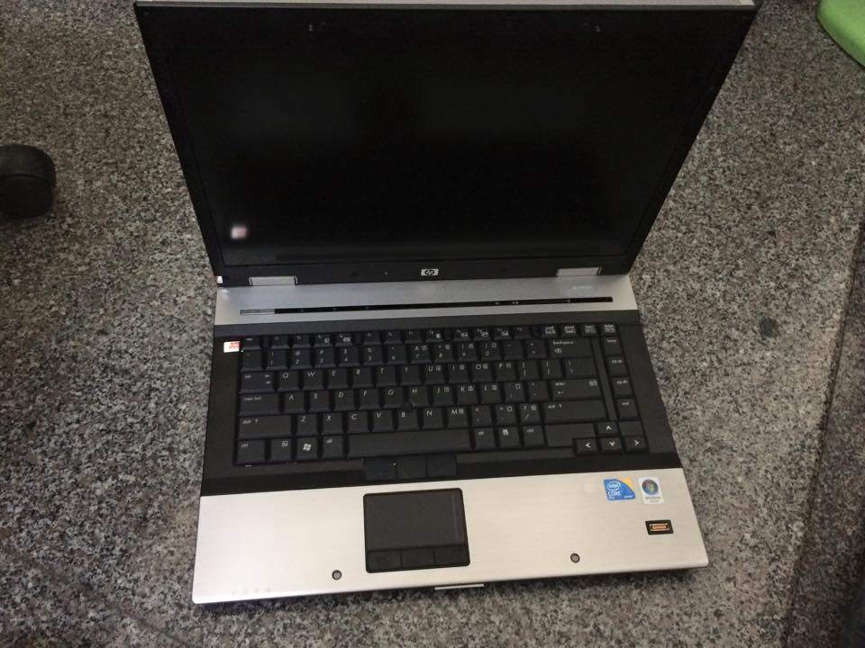 hp 8530p 0.jpg