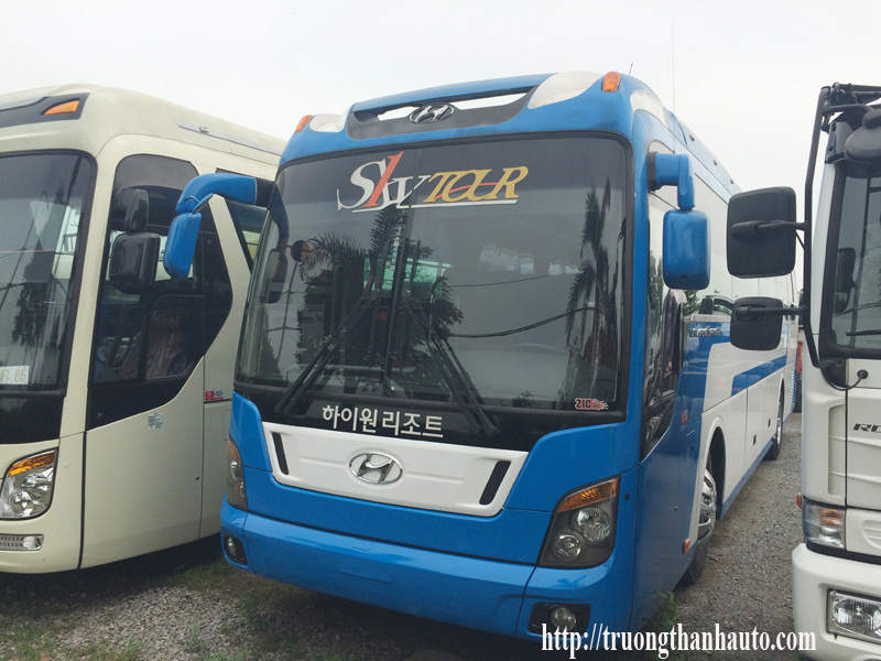 HYUNDAI UNIVERSE SPACE LUXURY (3).JPG