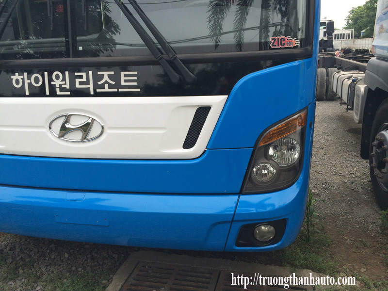 HYUNDAI UNIVERSE SPACE LUXURY (4).JPG