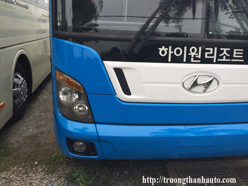HYUNDAI UNIVERSE SPACE LUXURY (5).JPG