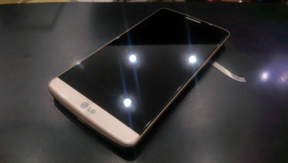LG G3 32GB Gold-1.jpg