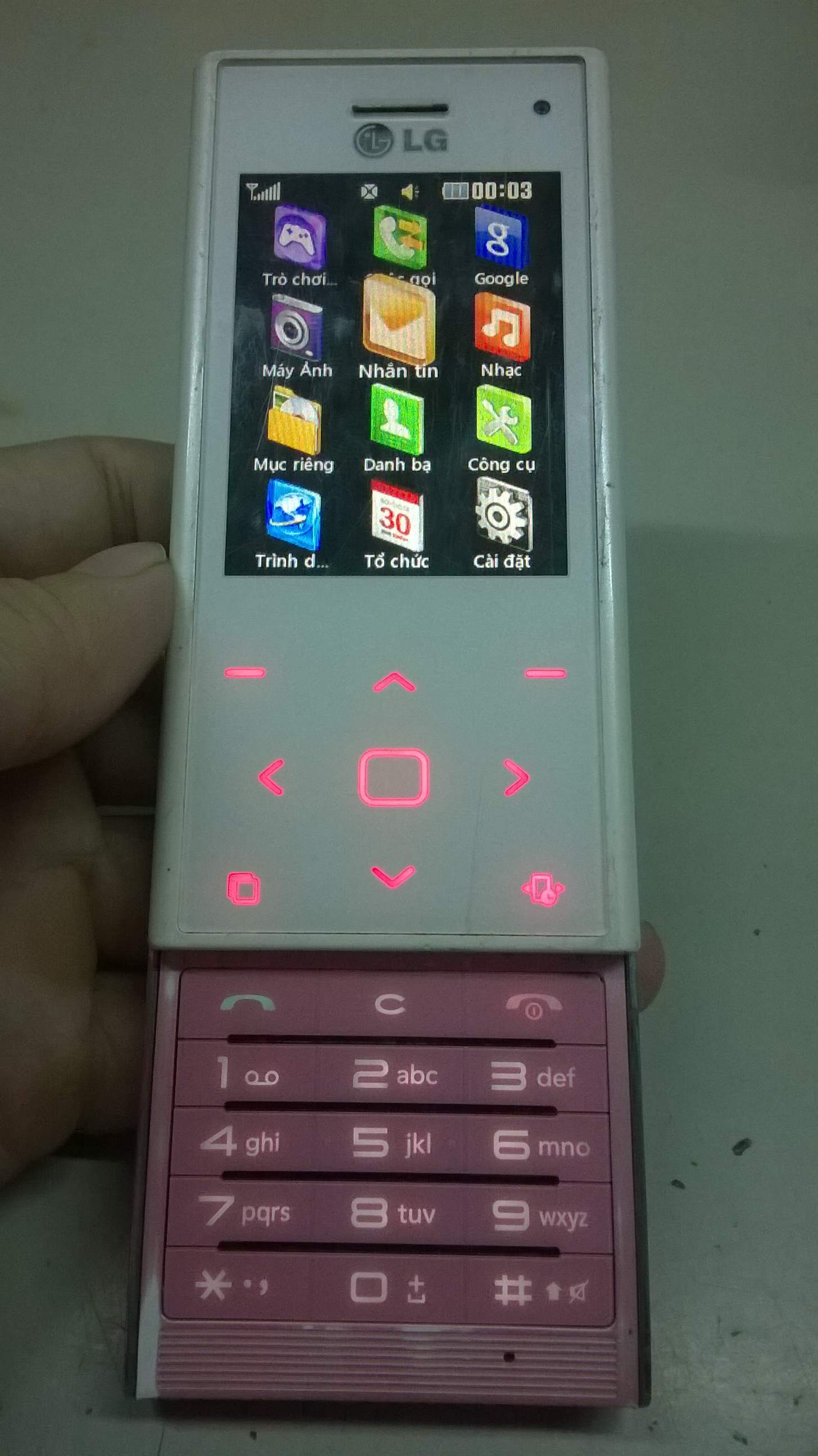 LG BL20V..jpg