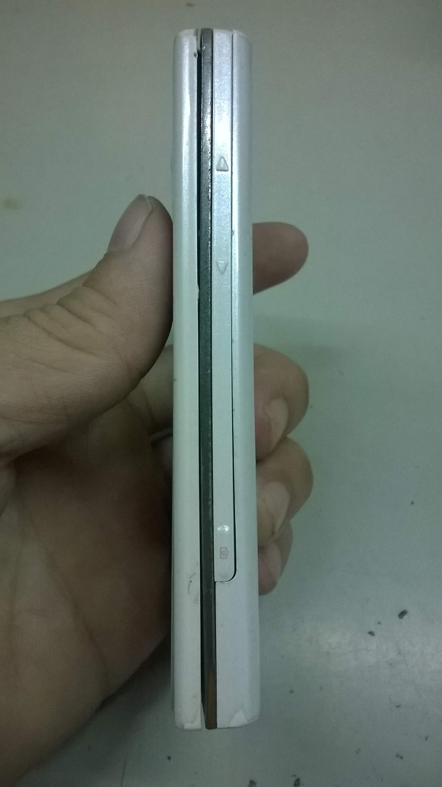 LG BL20V.....jpg