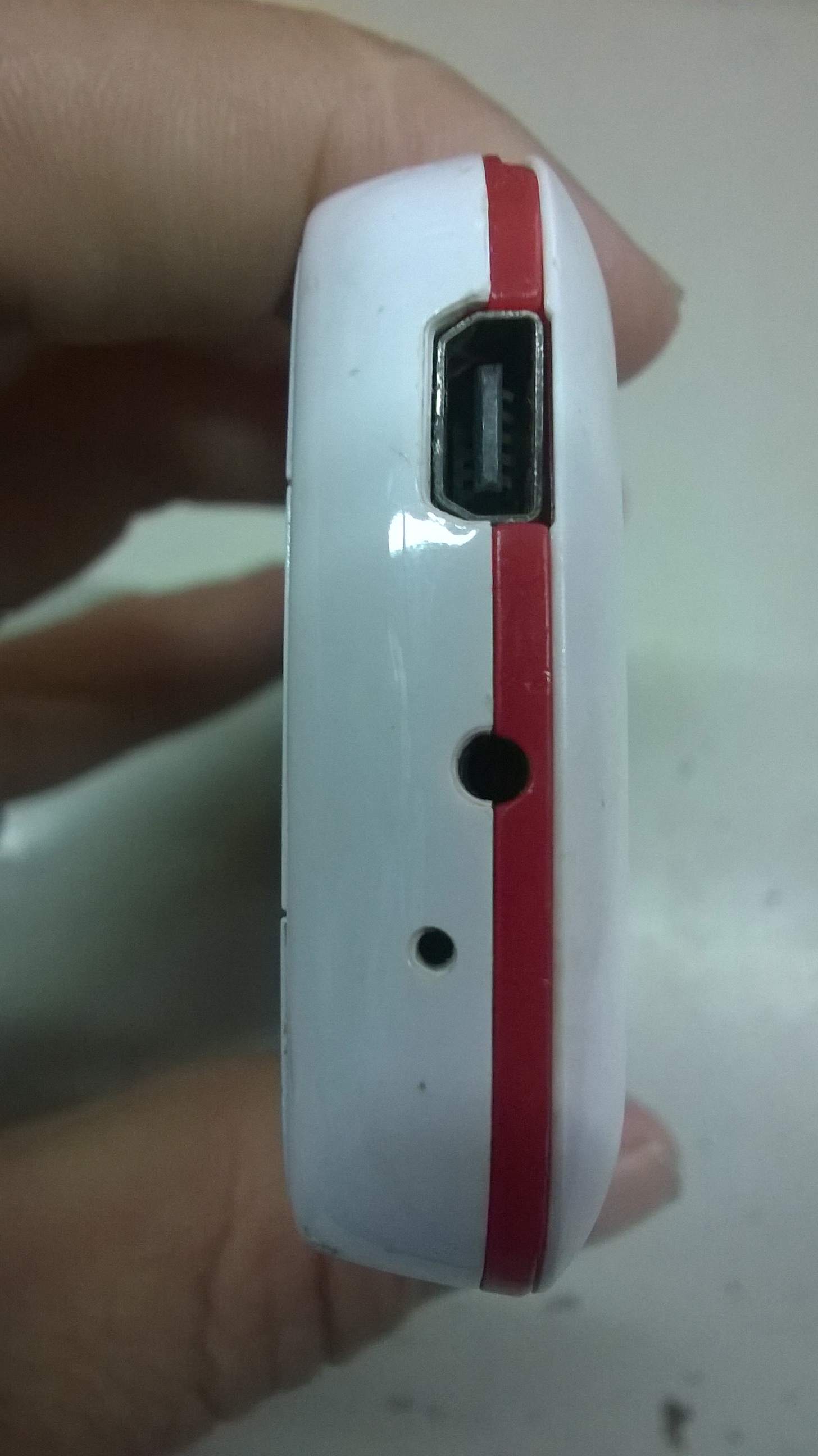 MOBISTAR B203 (MOBIISTAR)......jpg