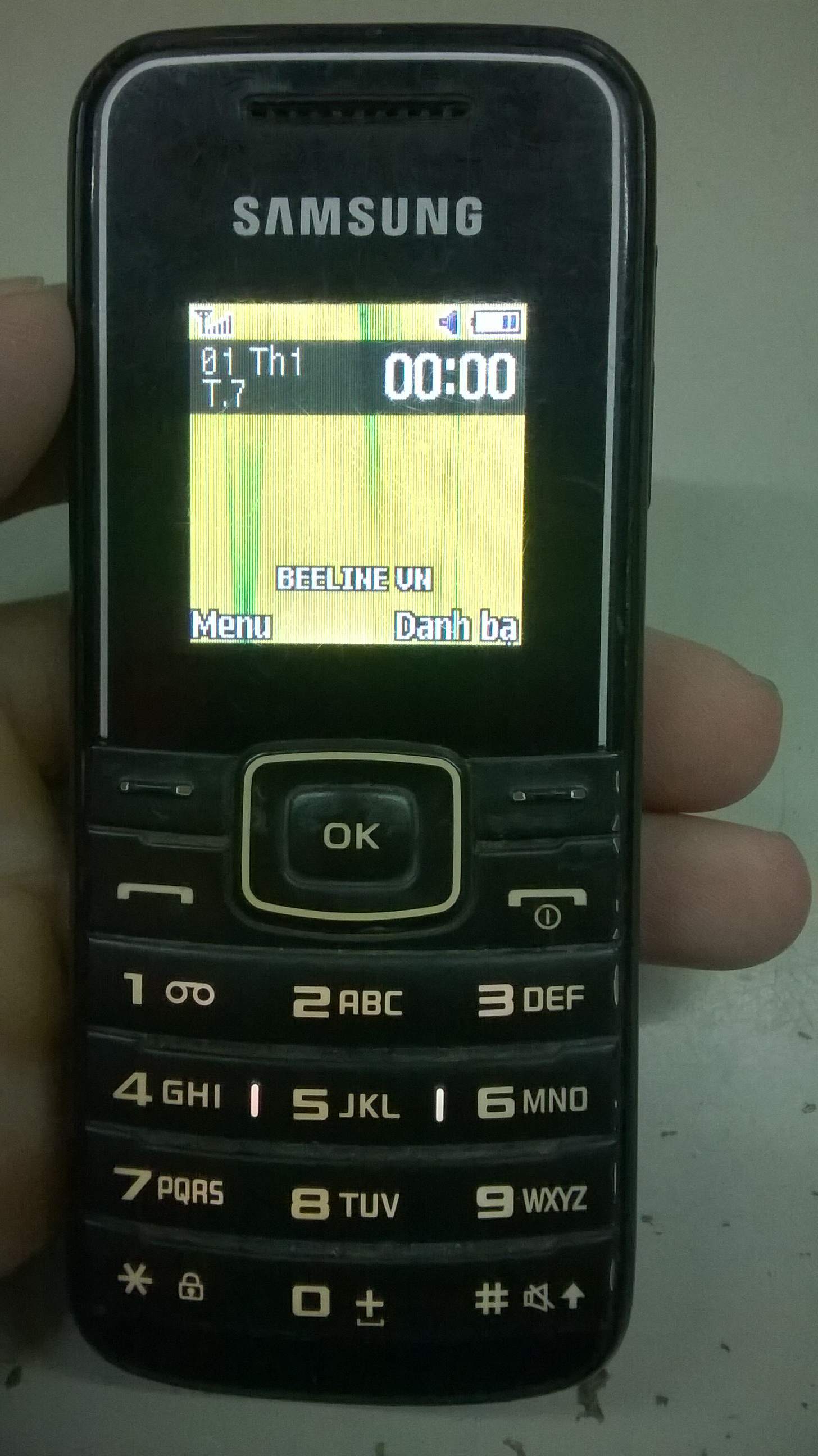SAMSUNG E1050.jpg