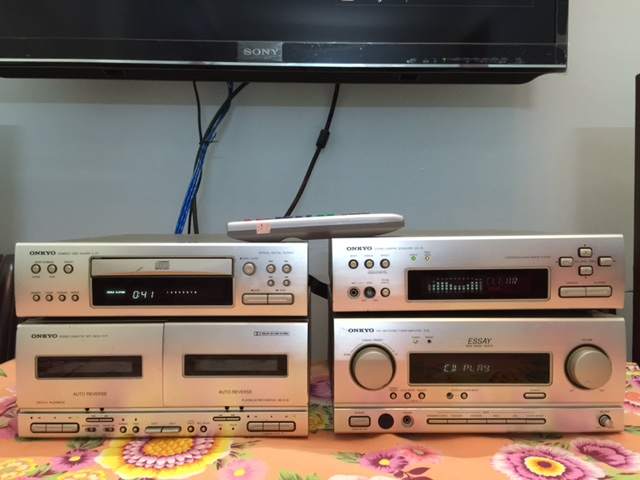 Onkyo speakers image