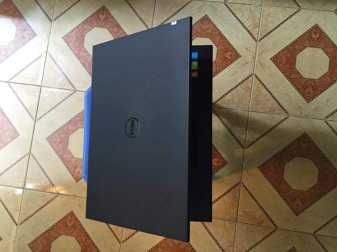 dell.jpg