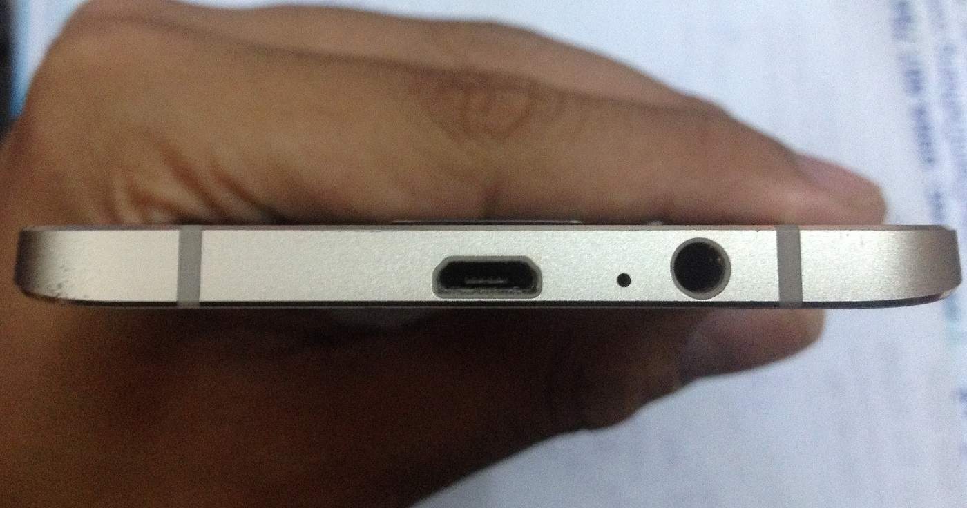 Samsung A8 4.jpg