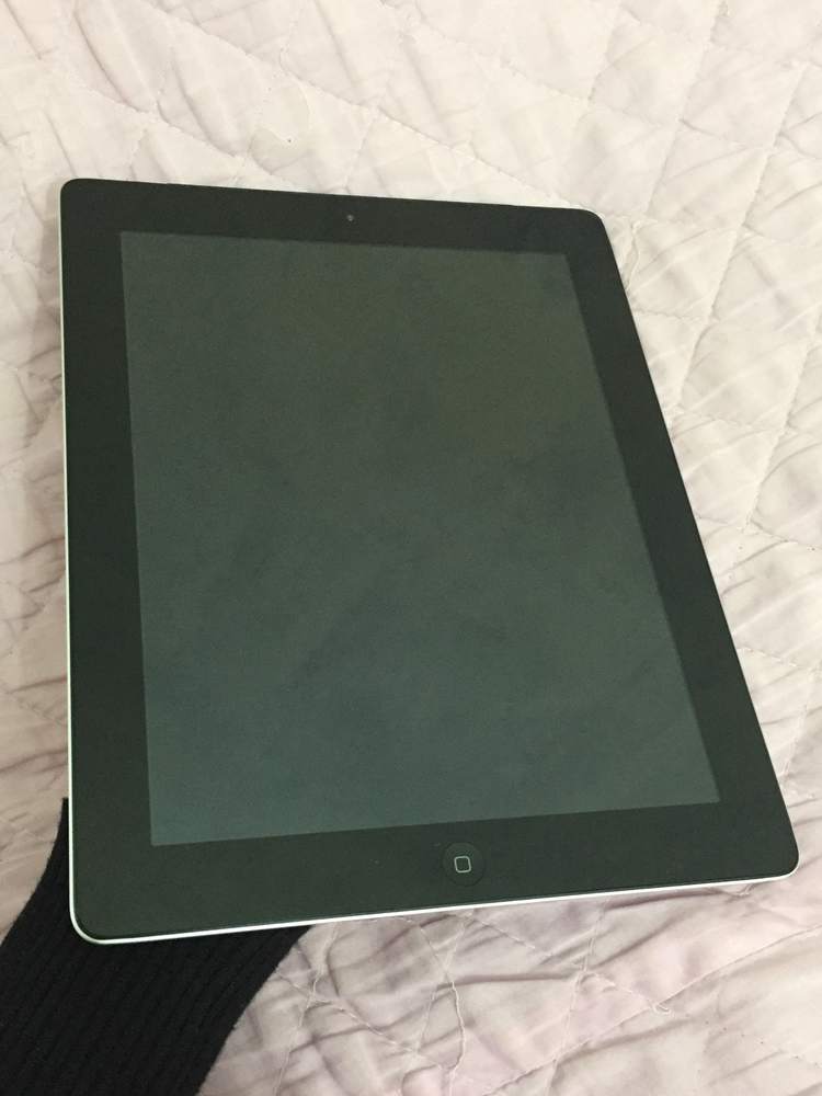 iPad 2 b 01 (1).JPG