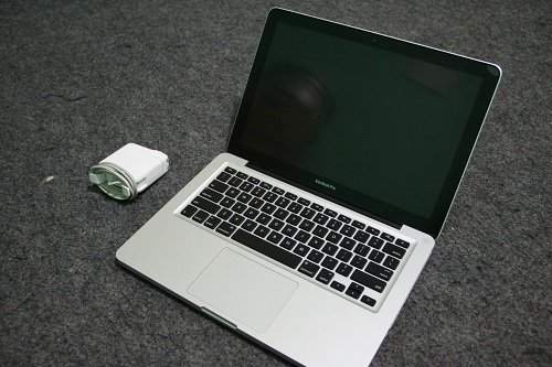 MacBookProMD1012jpgbe35370a44caec7014414b18efe9cd02.jpg