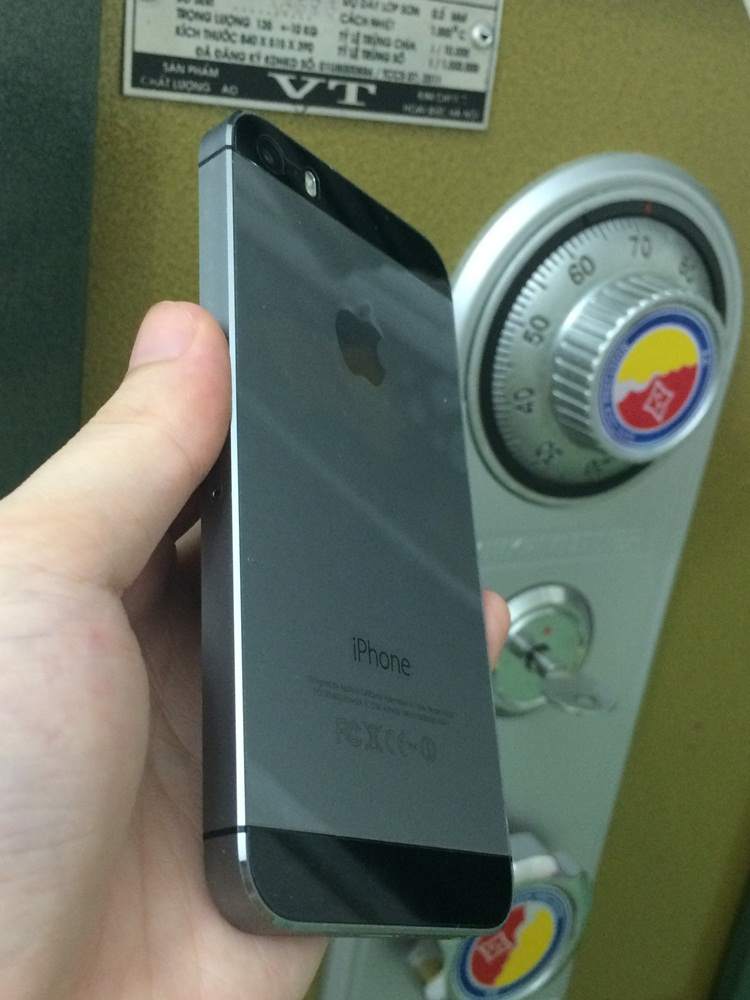 iP5S 09 (2).JPG