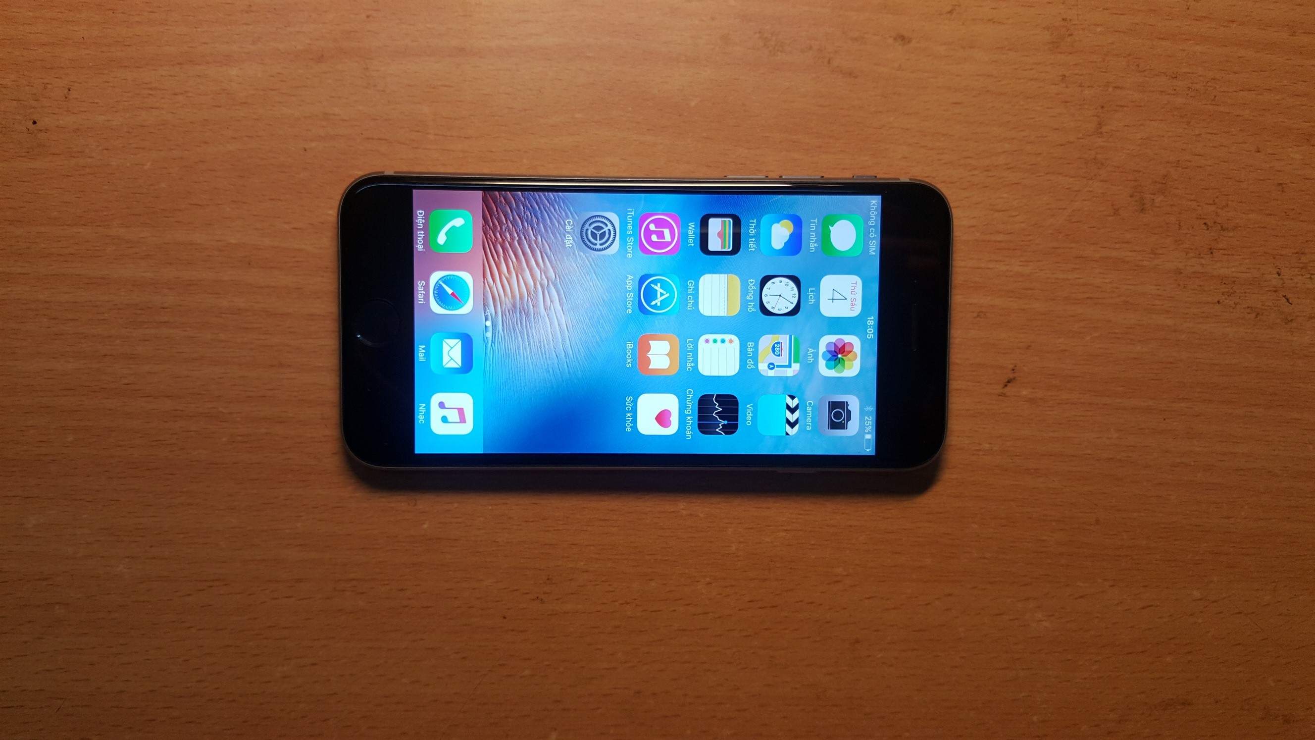 iphone 2 (Copy).jpg