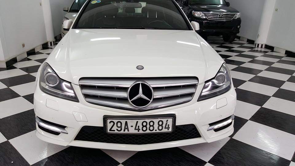 Mercedes C300 1.jpg