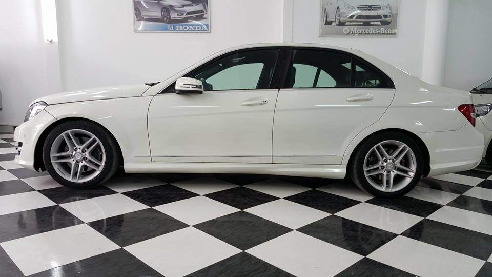 Mercedes C300 3.jpg