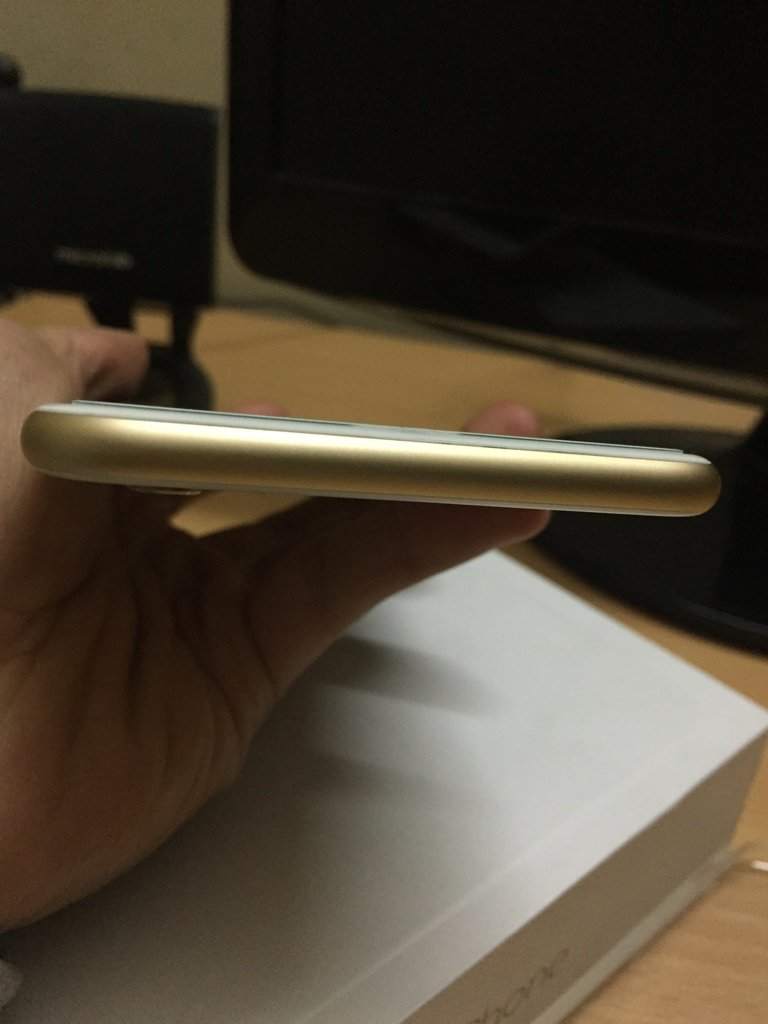 6 plus golddddd.JPG
