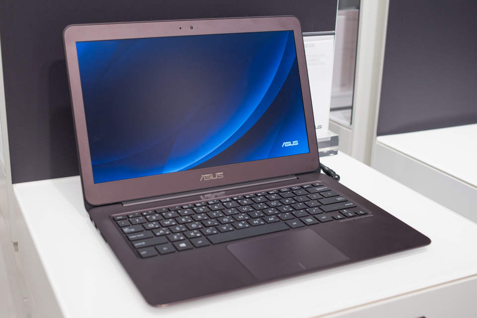 2584513_Tinhte_ZenBook_UX_305.jpg