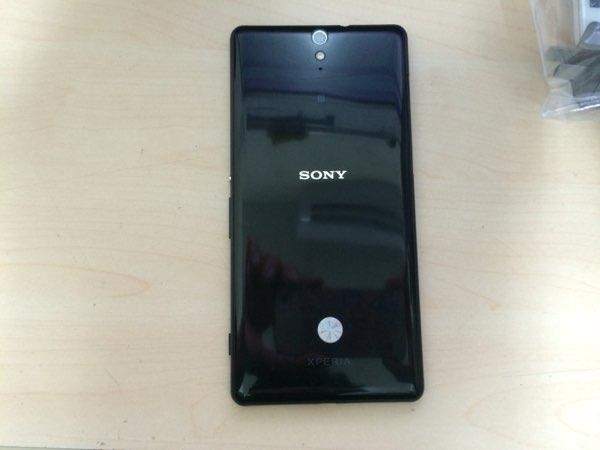 2_3045482_sony-xperia-c5-ultra-dual-e5563-black11042016215452.jpg