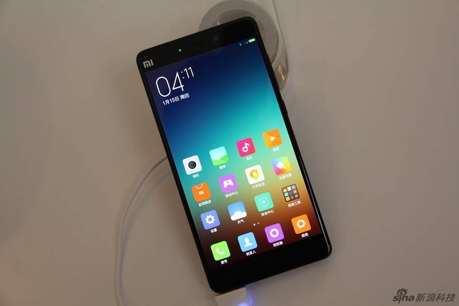 Xiaomi-Mi-Note-and-Mi-Note-Pro-hands-on-Sina-Technology_28.jpg