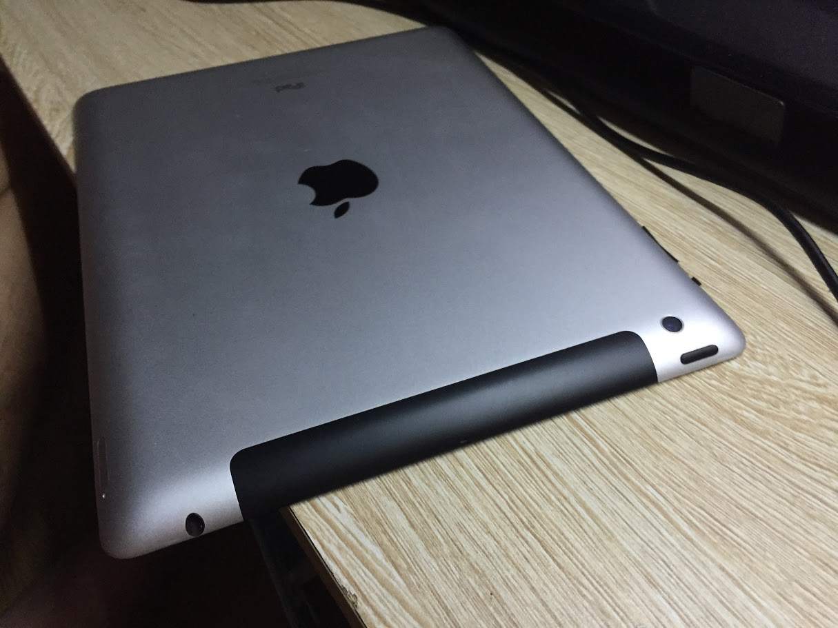 ipad 4 black 4.JPG