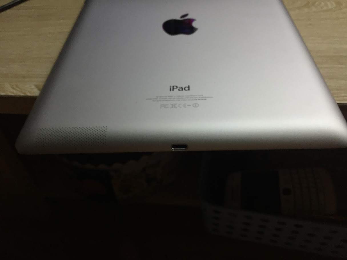 ipad 4 black 5.JPG