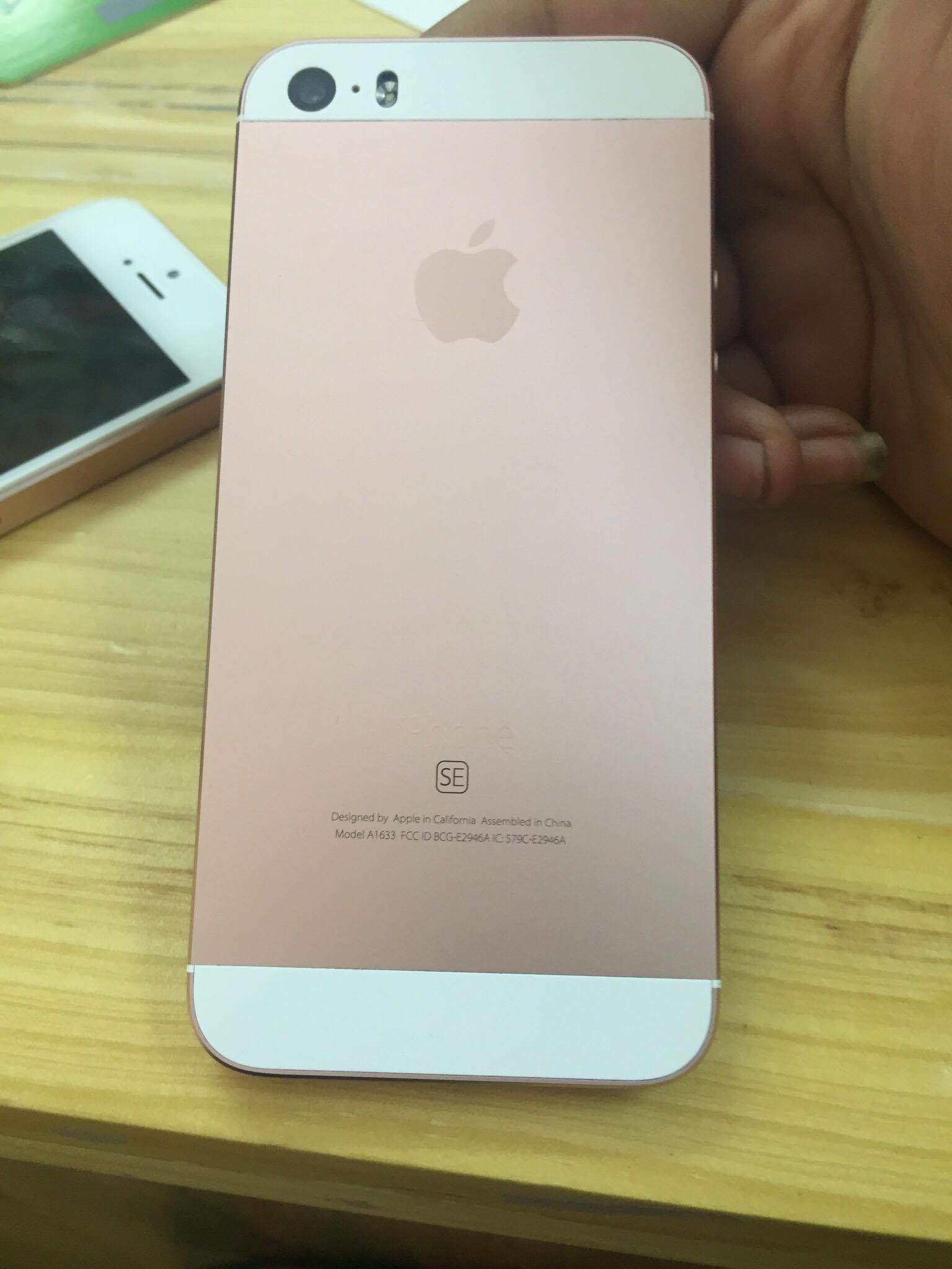 xin giới thiệu các bạn dịch vụ đổ vỏ 5s 5se hay các lại 5c -> 5se hồng ...