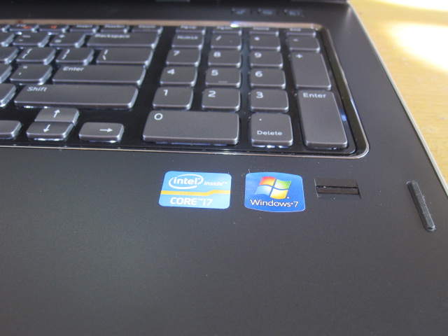 DELL-Vostro-3750-Core-i7-4.jpg