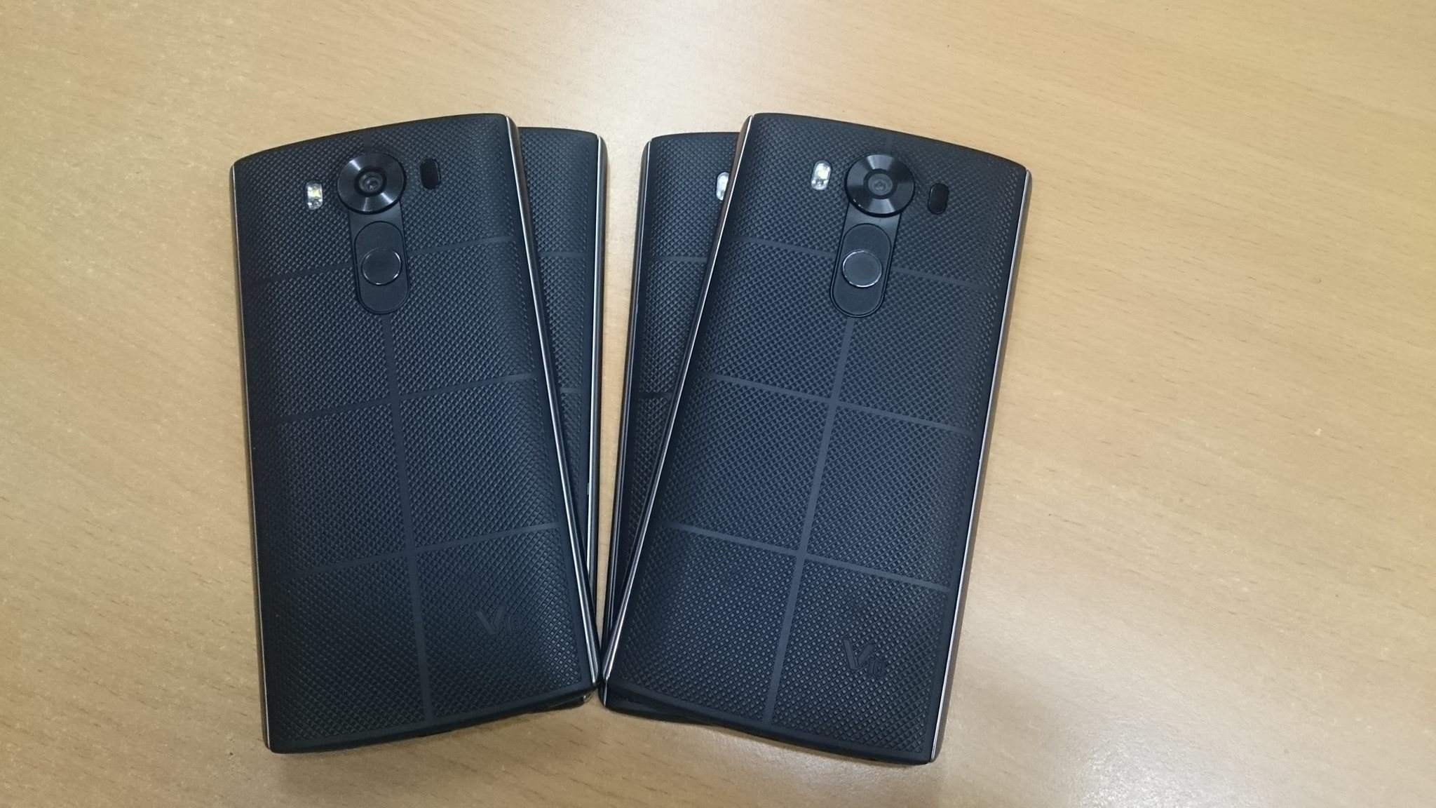 LG V10 (2).jpg