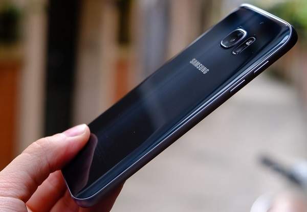 samsung-galaxy-s7-cu-thiet-ke.jpg