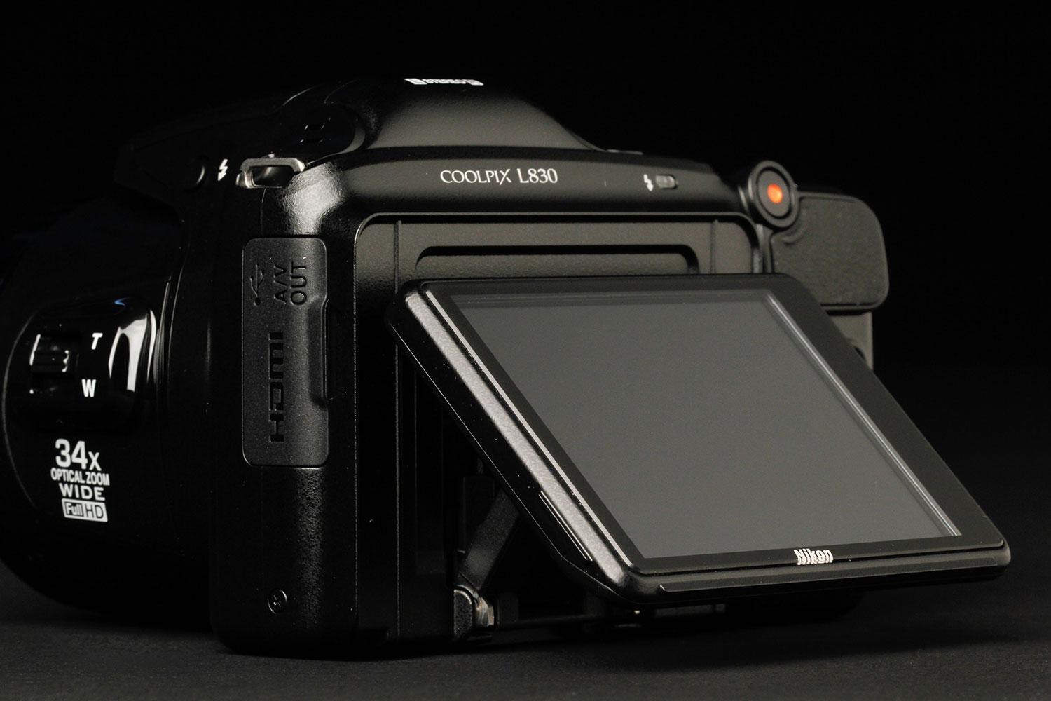 nikon-coolpix-l830-tilted-display-1500x1000.jpg