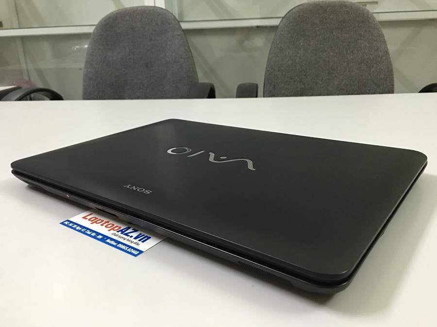 692_sony_vaio_svf14_laptopaz__9_.JPG
