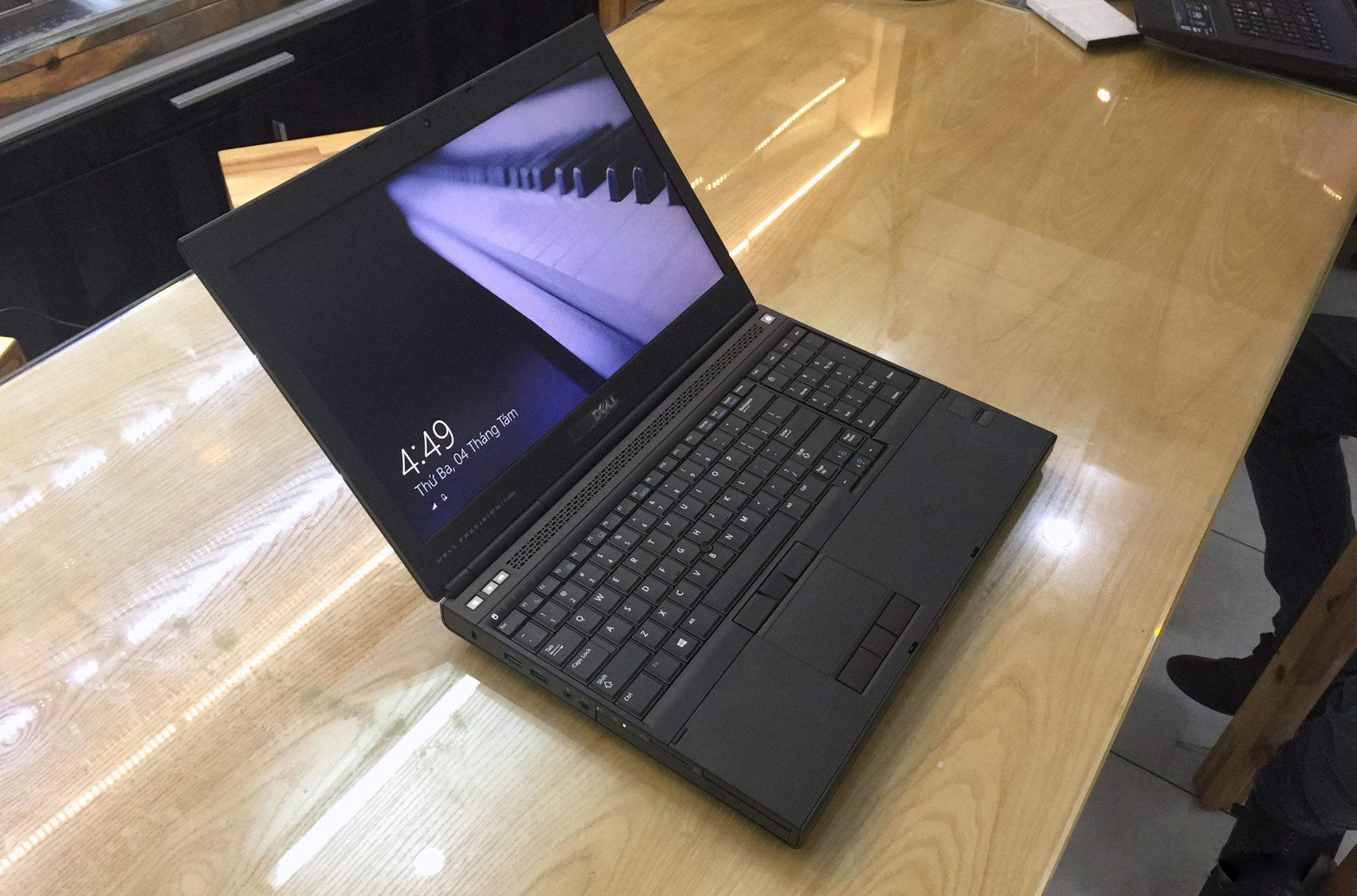 Dell M4600 01.jpg