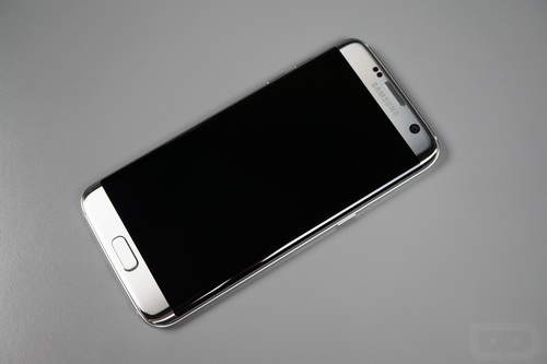GALAXY-S7-EDGE-SILVER-14.jpg