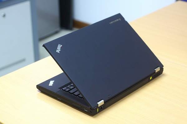 Lenovo_thinkpad_T430s661.jpg