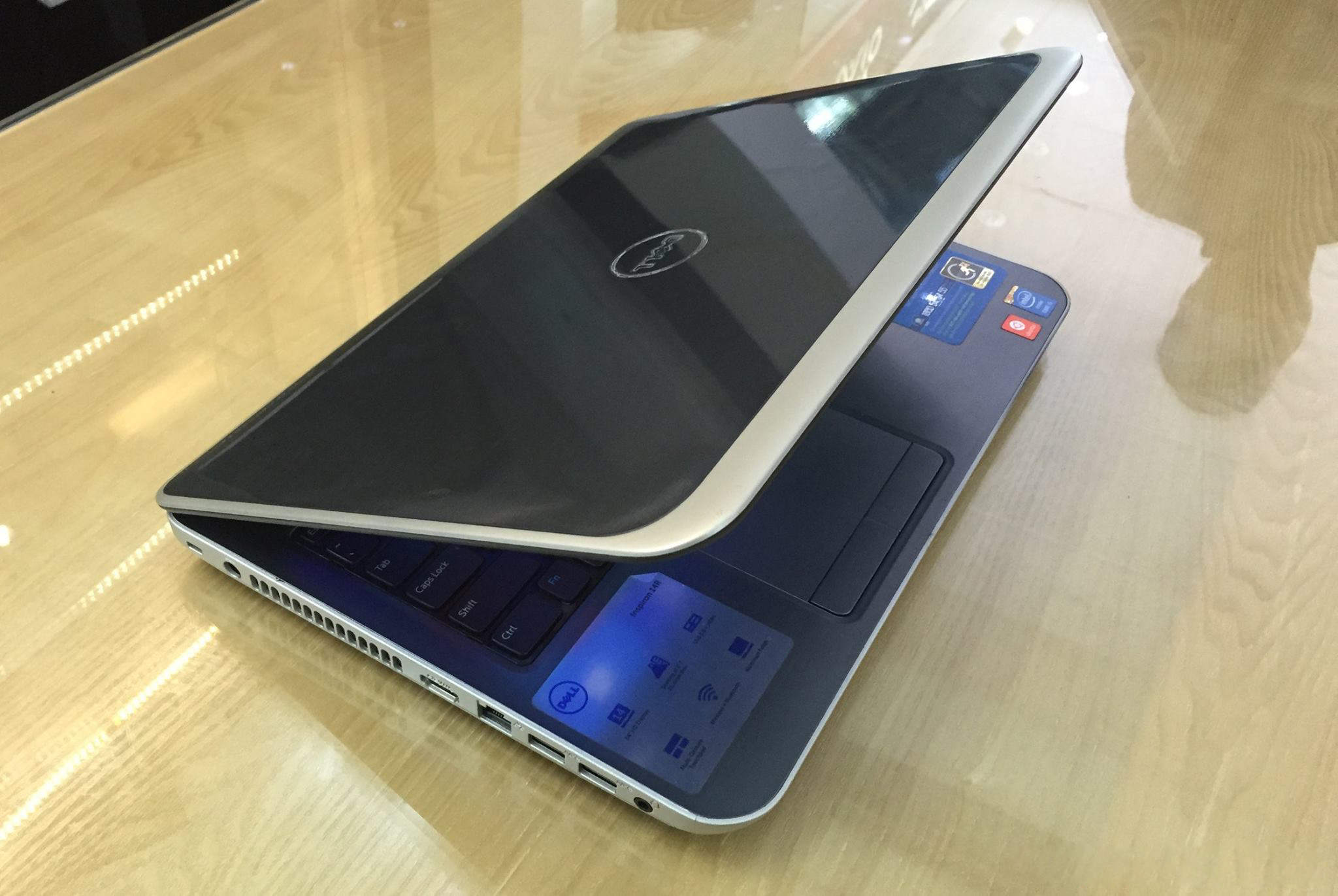 Dell 14R-N5437 i5_1.jpg