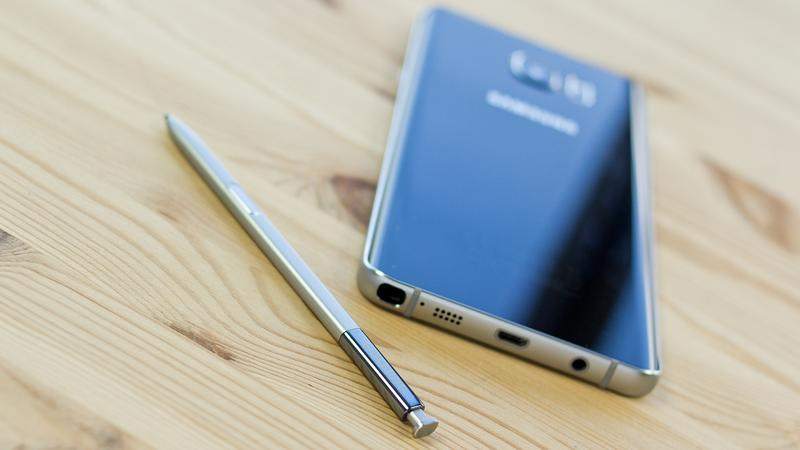 Samsung_Galaxy_Note_5_4_thumb800.jpg