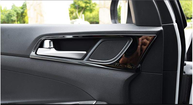 Ốp trang trí tay cửa trong.jpg