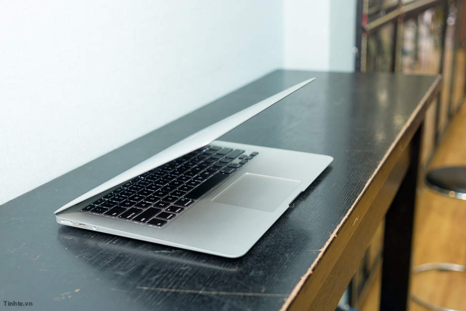 2481194_tinhte.vn-macbook-air-2014-14.jpg