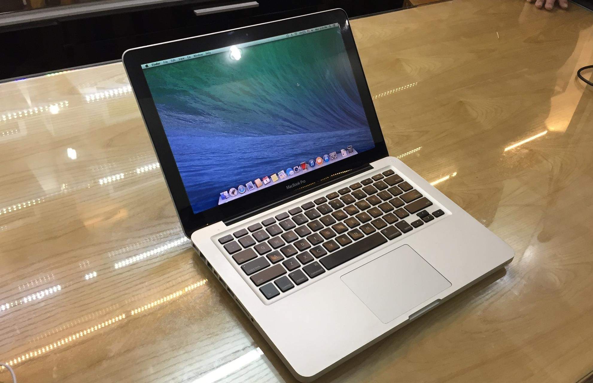 Macbook Pro.jpg